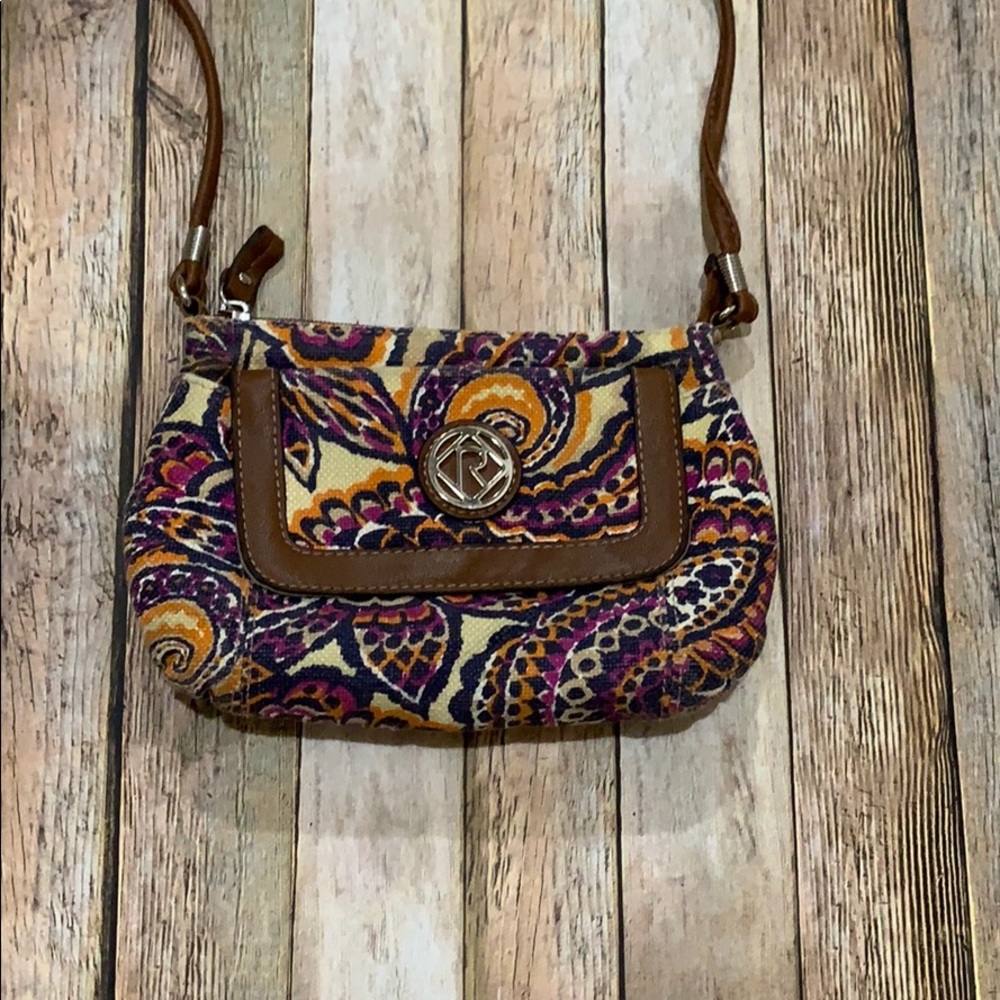 Relic Crossbody - Picture 2 of 8